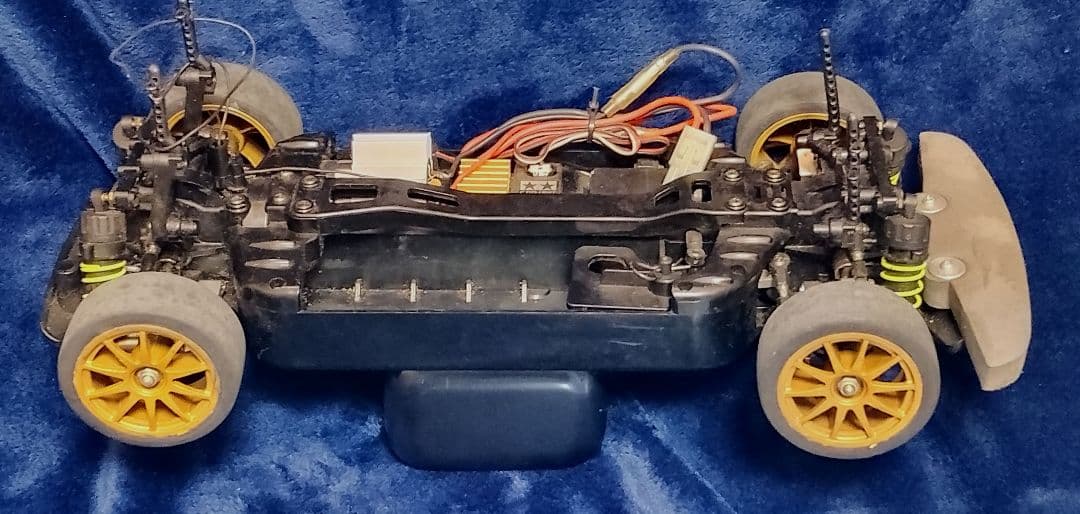 タミヤ 1/10 電動RC 4WD（TB-01/インプレッサWRC2001）