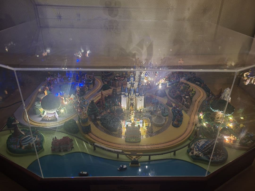 特価　デアゴスティーニ　ディズニーパレード　ワールドリゾート　ジオラマ