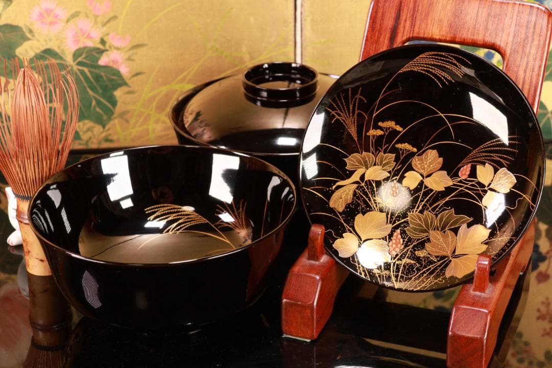 はる、BJ031A 時代輪島塗　秋乃草図金蒔絵　あつもの椀　吸物椀　二客