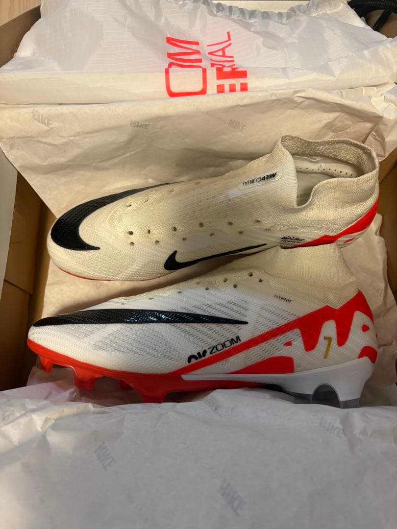 ［新品］NIKEマーキュリアルヴェイパー15エリートFGハイカットモデル
