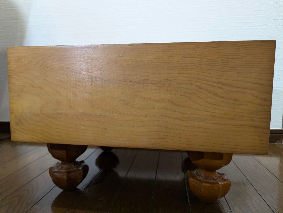 本格囲碁セット　基盤　蛤碁石　那智黒石　脚/へそ　桐のケース付き