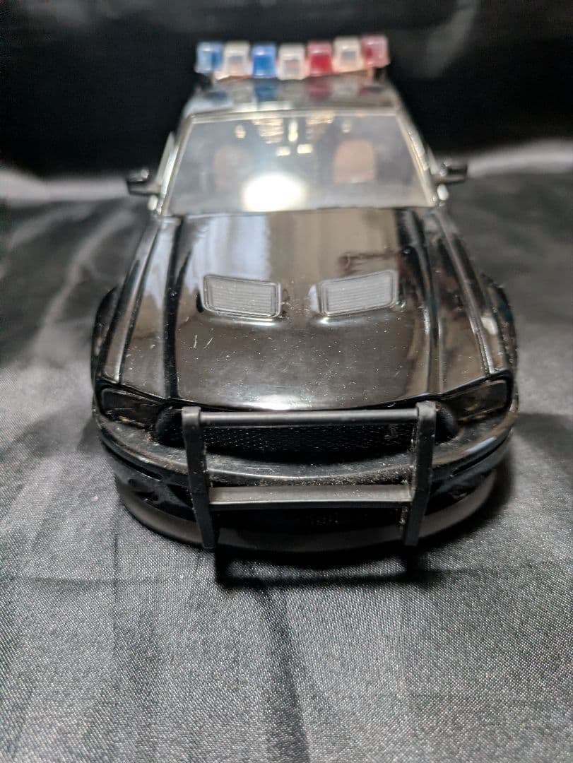 jada 2008 フォード シェルビー GT-500KR™　1/24　パトカー