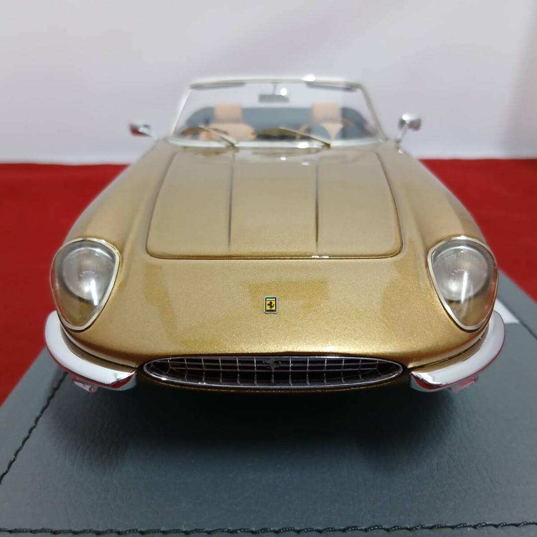 BBRミニカー 1/18 Ferrari フェラーリ 365 カリフォルニア