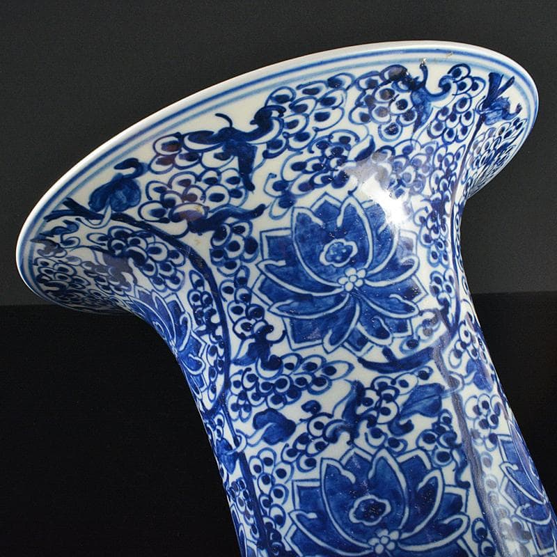 中国　青花纏枝花連卉文　尊式瓶　V　R6155B