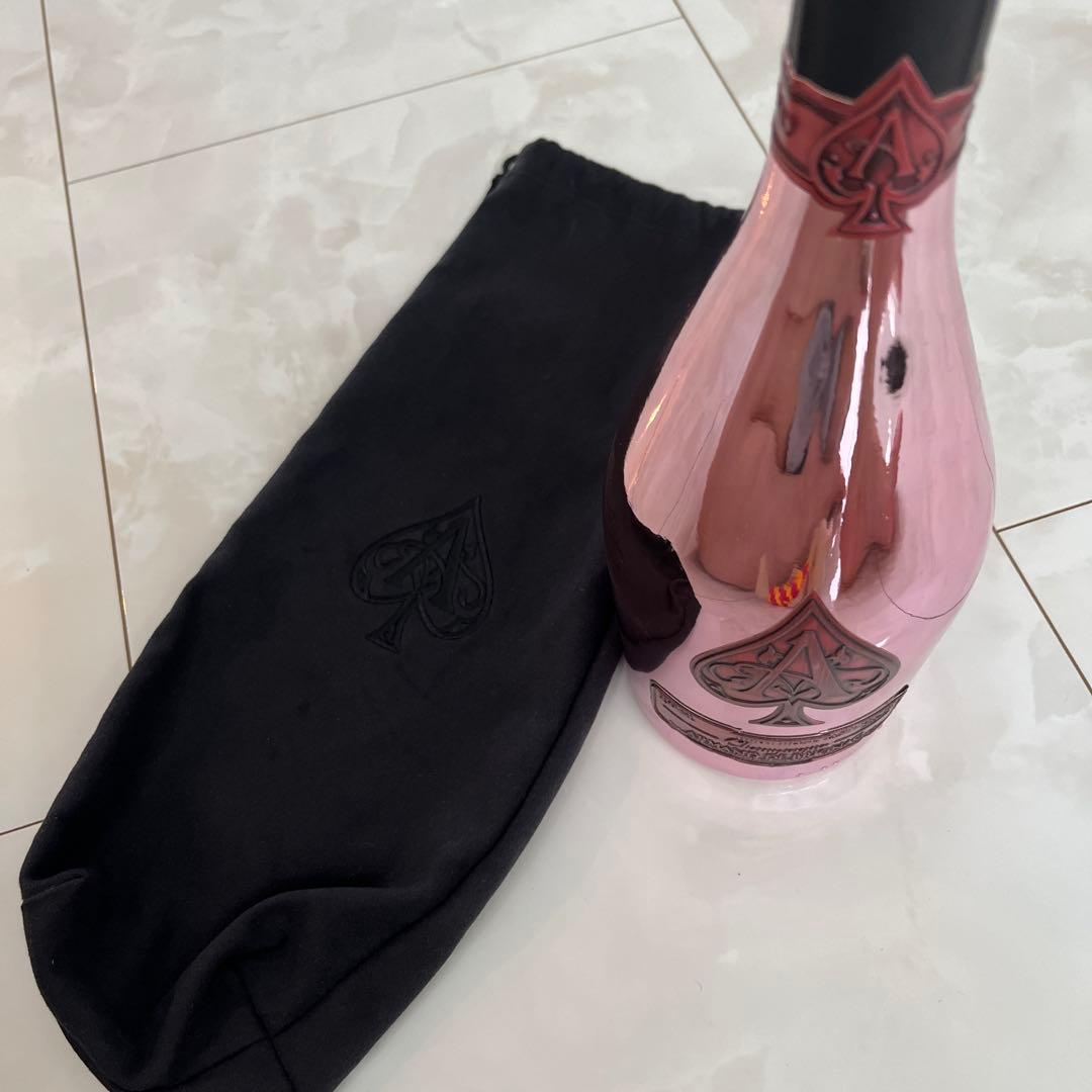 Armand de Brignac アルマンド シャンパン ピンク 美品袋付き