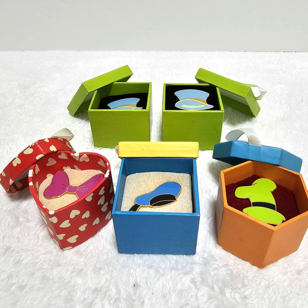 Disney WDWキャスト限定 キャラクター ピンバッジ