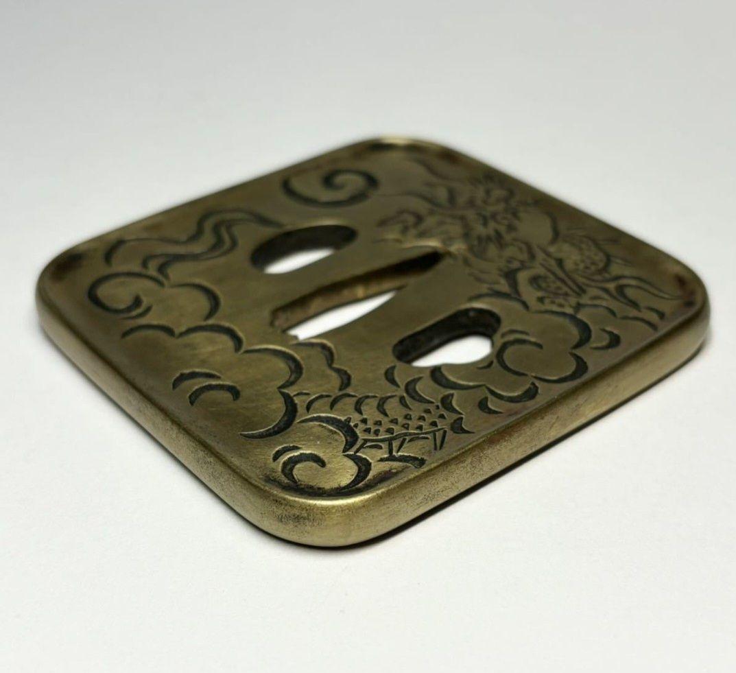 雲龍図真鍮磨地鍔 片切彫 鍔 鐔 日本刀 刀 刀装具 時代物 古美術 刀剣武具