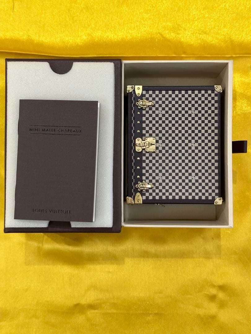 LOUIS VUITTON ルイヴィトン マルシャポー ダミエ 小物入れ