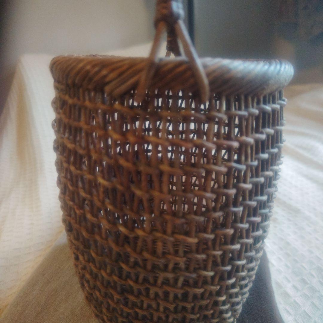 アケビ　木通　籠　バスケット