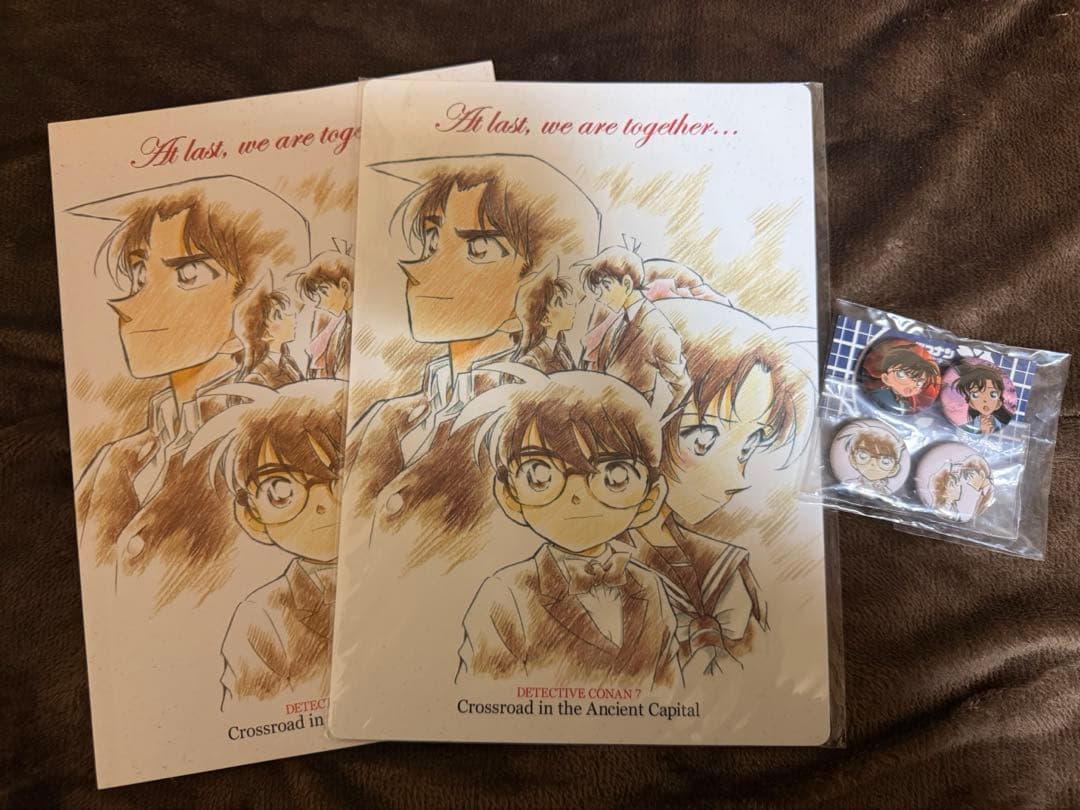 名探偵コナン 迷宮の十字路 下敷き ノート 缶バッジ
