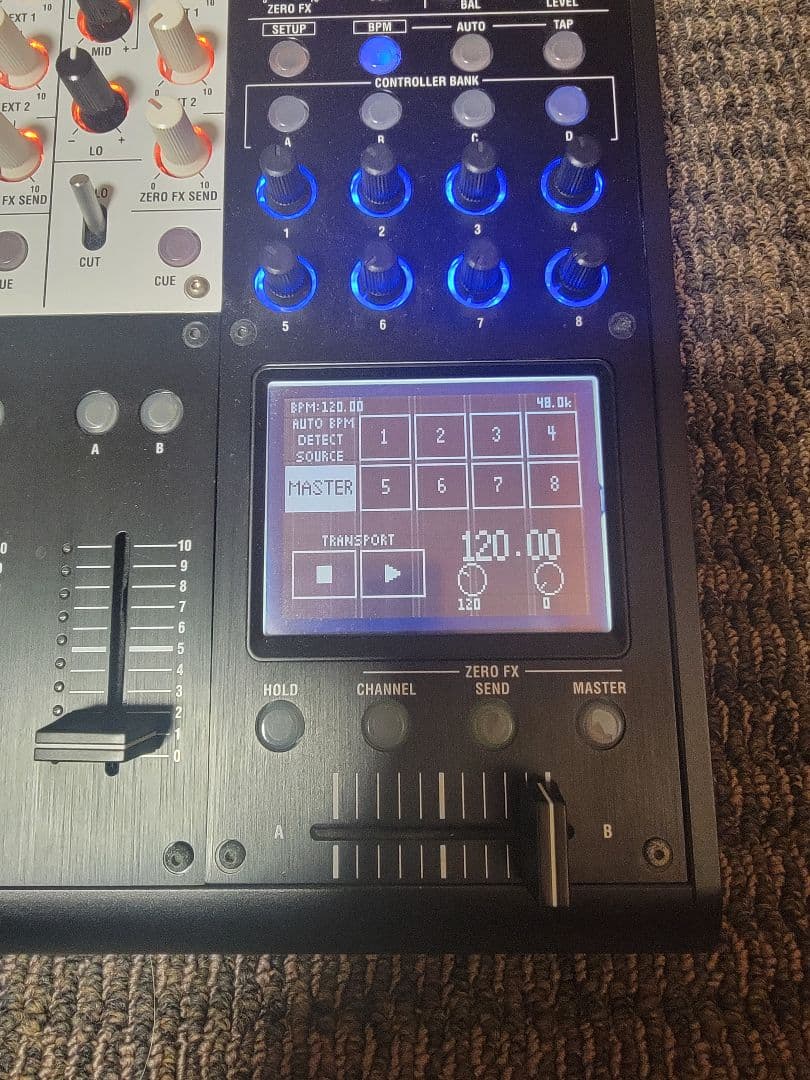 KORG ZERO8　デジタルミキサー