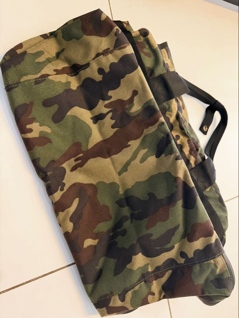 BRIEFING 迷彩柄ボストンバッグ