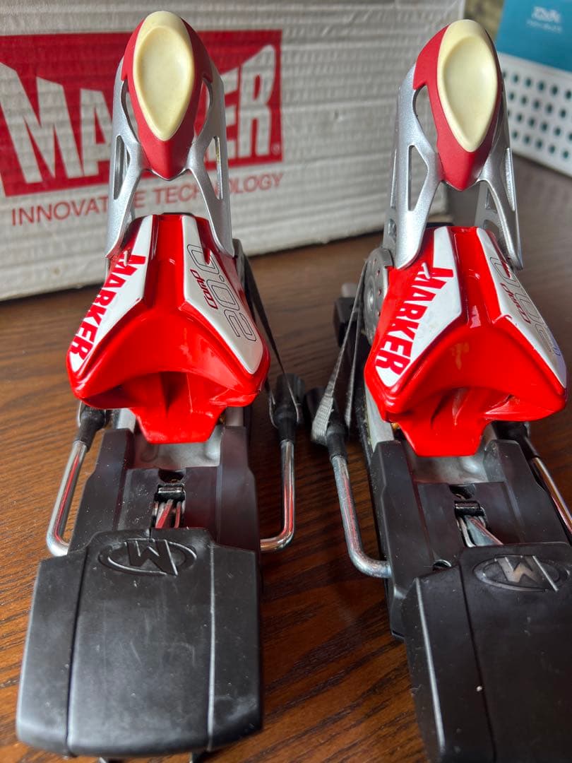 Marker Comp ビンディング レッド/シルバー