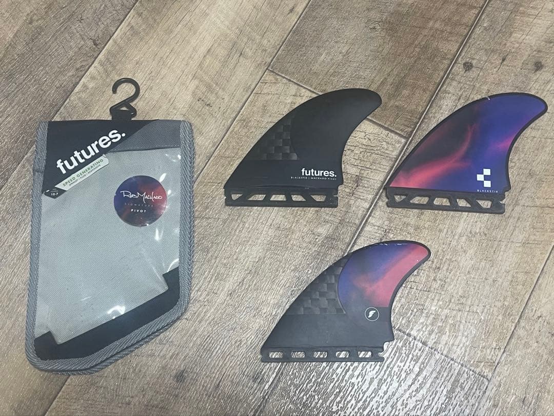 FUTURES フィンROB MACHADO PIVOT