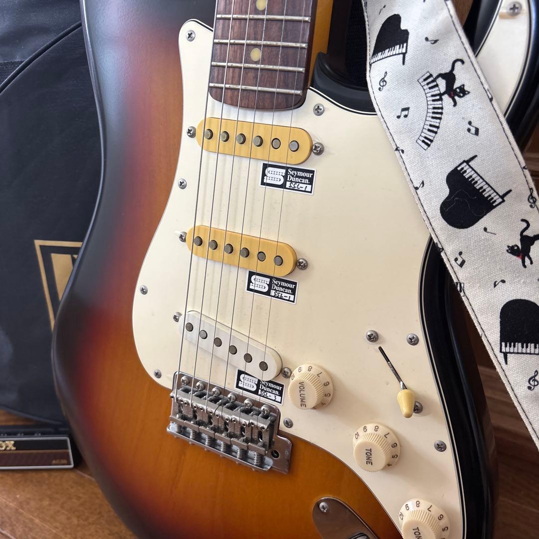 エドワーズ　ストラトキャスターヘッドホンギターアンプ ケース付き 3点セット