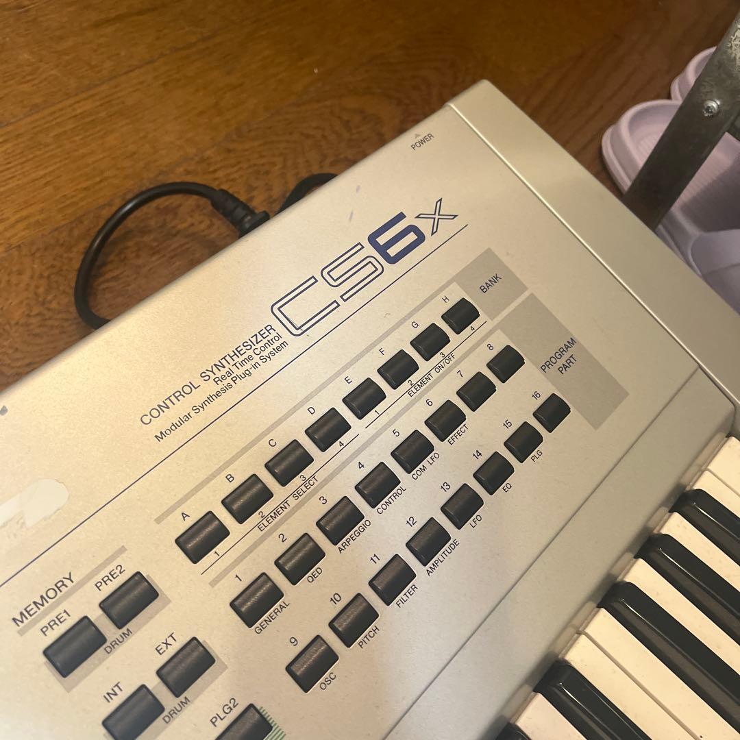 YAMAHA CS6X シンセサイザー 61鍵　中古ジャンクにて
