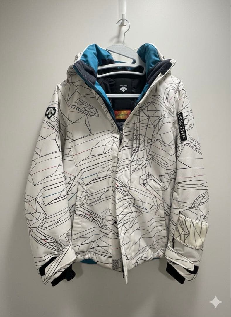 ロイ 【クリーニング・撥水加工済み】スキーウェア　デサント　女性用