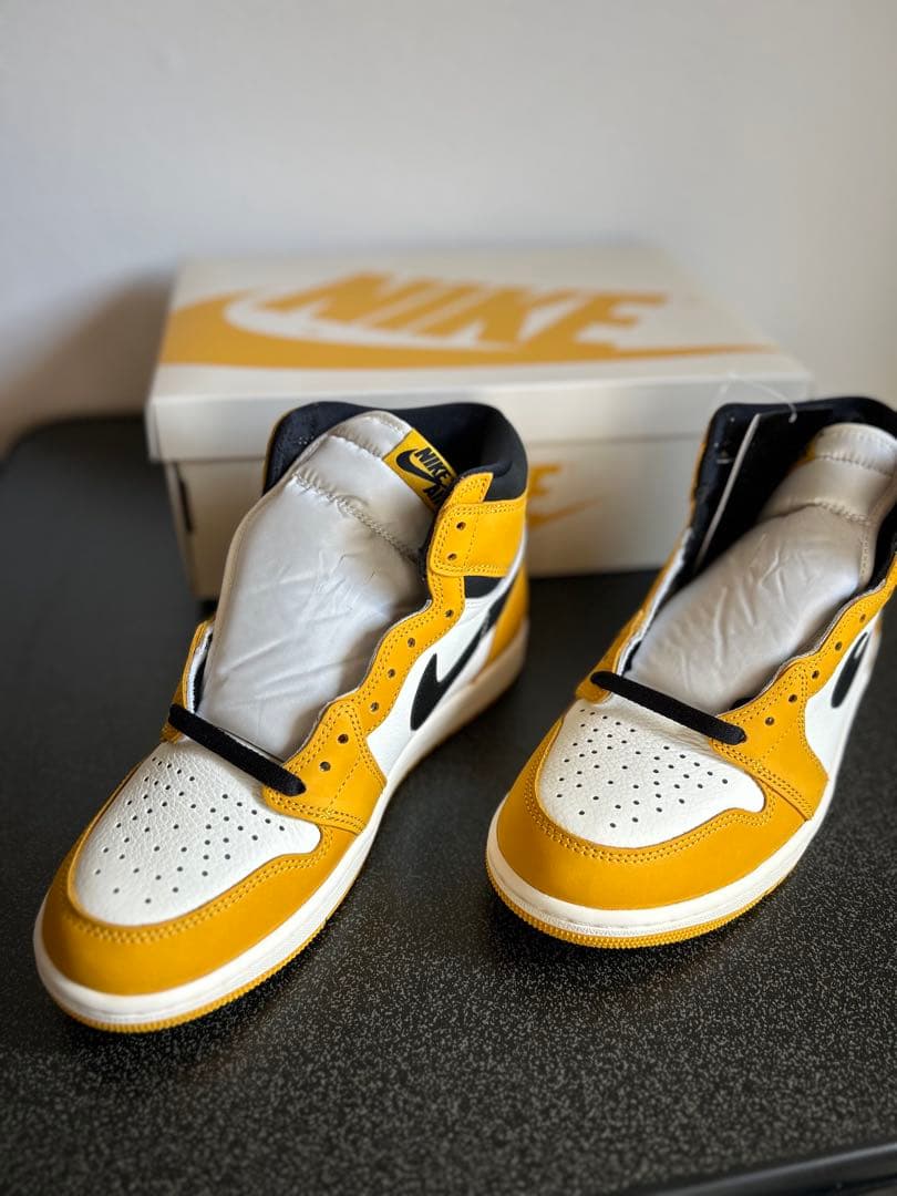Nike エアジョーダン1 ハイOG レトロシューズ イエロー