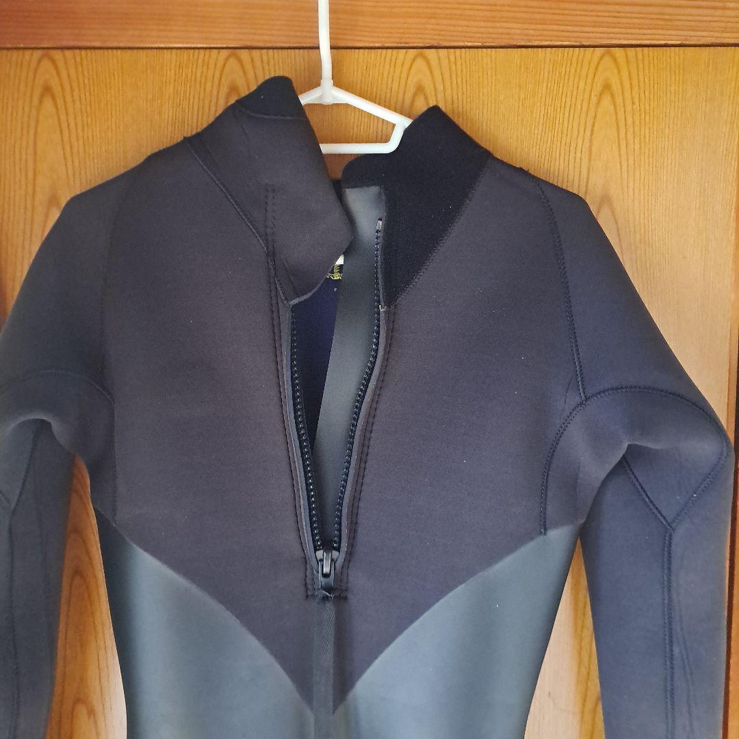 Moon ウェットスーツ