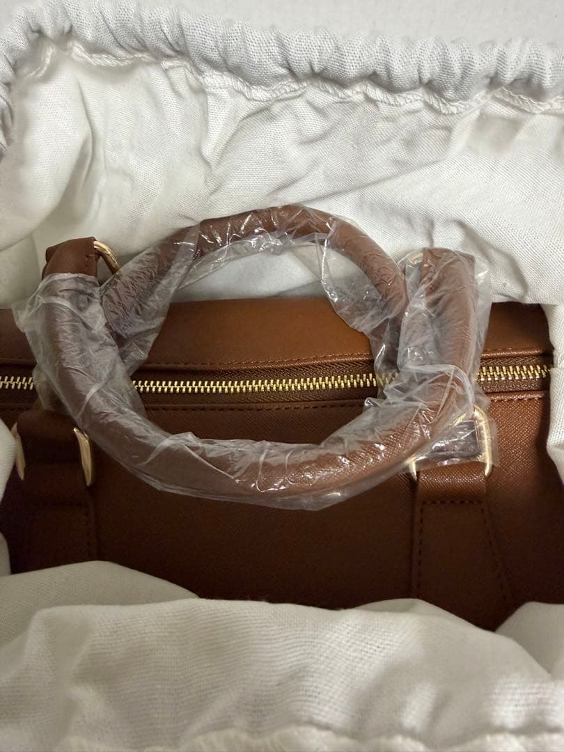 BTS テテMUTE BOSTON BAG