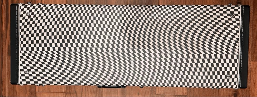 ★最終価格★本日まで★Fender roadworn ストラト　ハードケース付