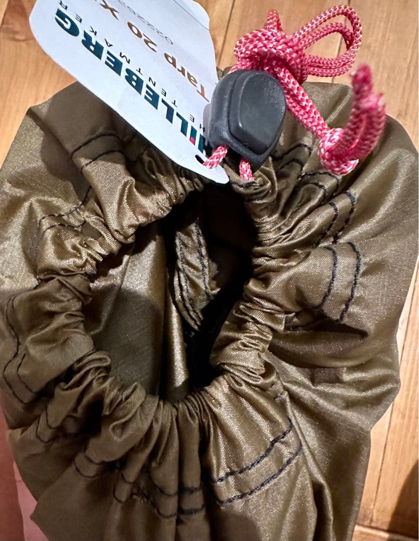 新品未使用 ヒルバーグ 20xp サンド 正規店A&F購入