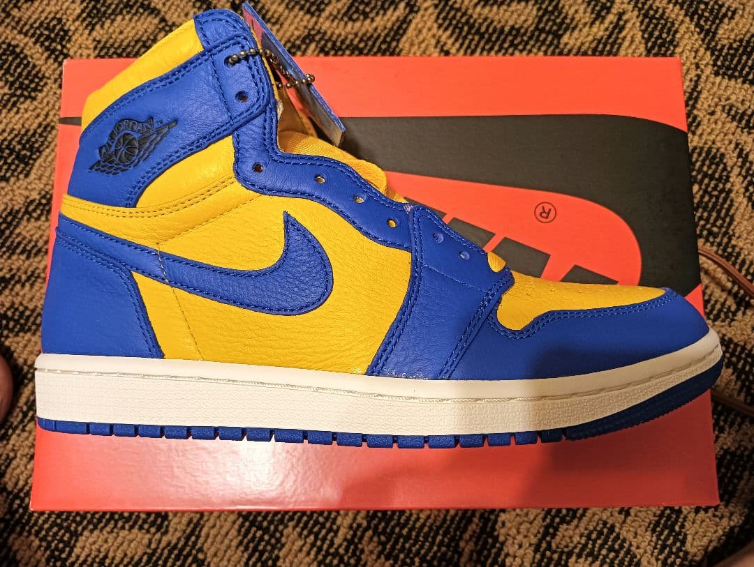 ジョーダン1 レトロ HI OG レディース