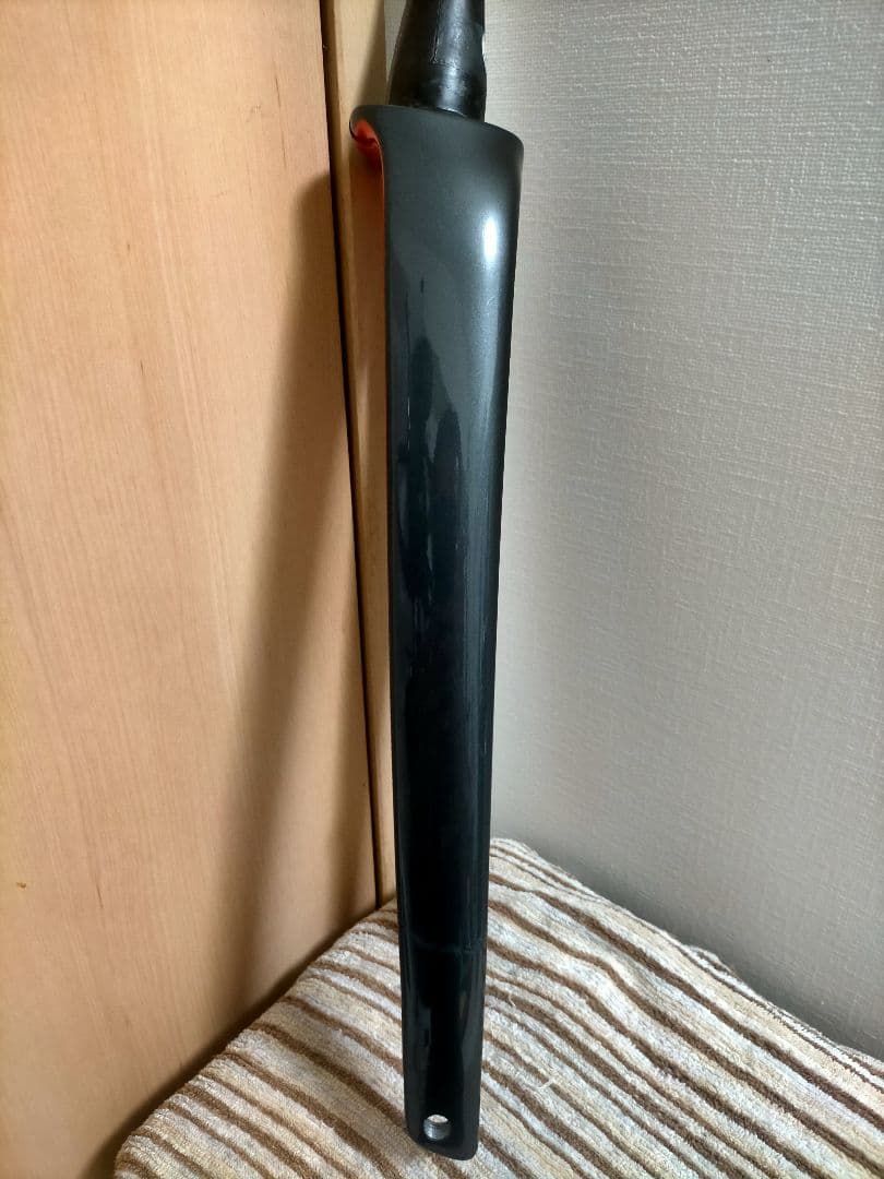 TREK EMONDA SL5 フロントフォーク 2023年モデル