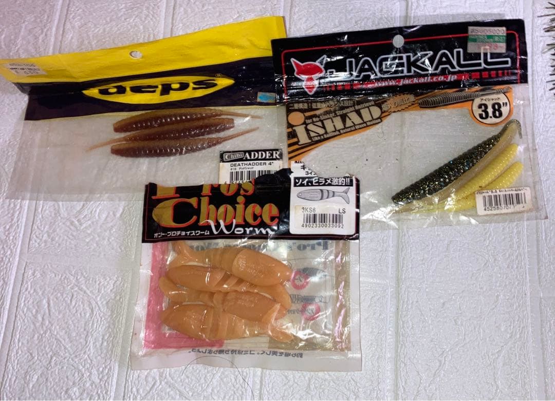 バス　ルアー　セット　ワーム　まとめ売り　タックルケース付き　新品あり