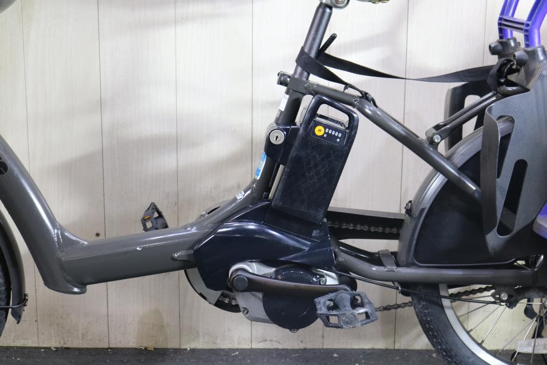 ブリヂストンbikke POLAR e BP0D38 20型8AH 3段 LED