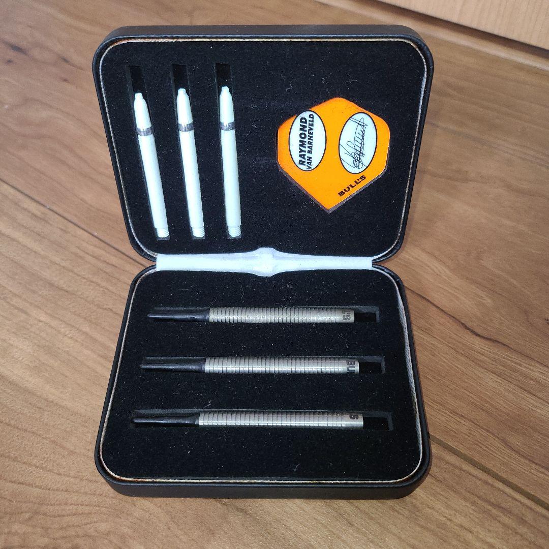 PUMA ダーツ バーニーモデル　未使用