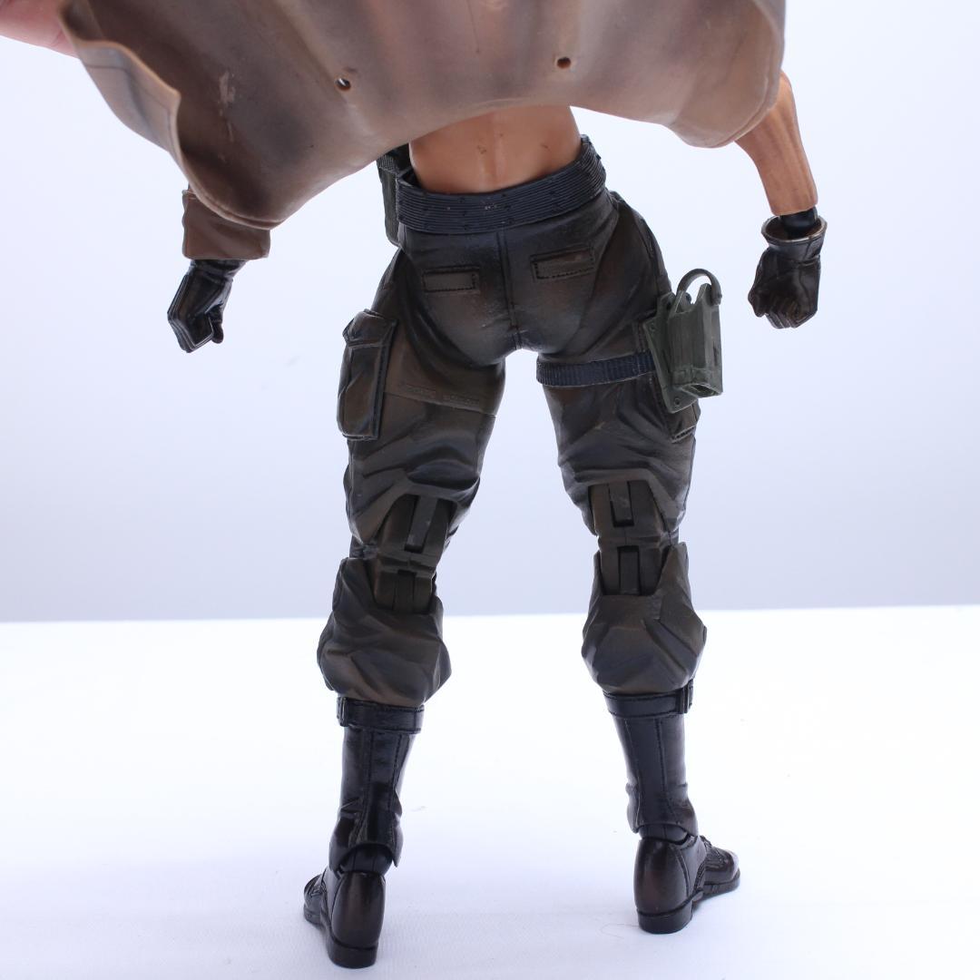 L GEAR SOLID プレイアーツ改 リキッド・スネーク