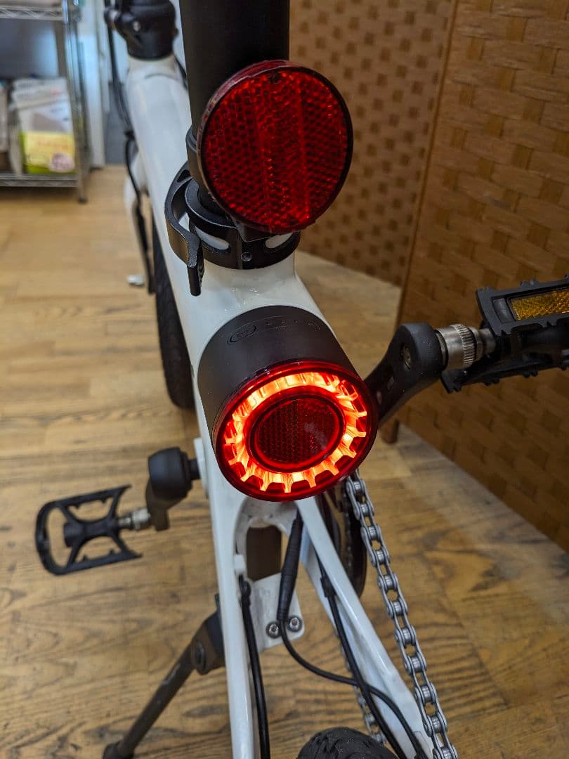 値引き中　U014 折り畳み電動自転車　QiCYCLE EF-1 Pro　16㌅