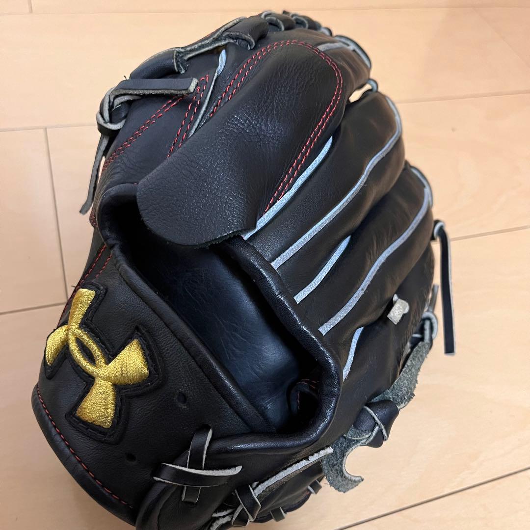 アンダーアーマー　硬式用　左投げ　グローブ　左投手　サウスポー