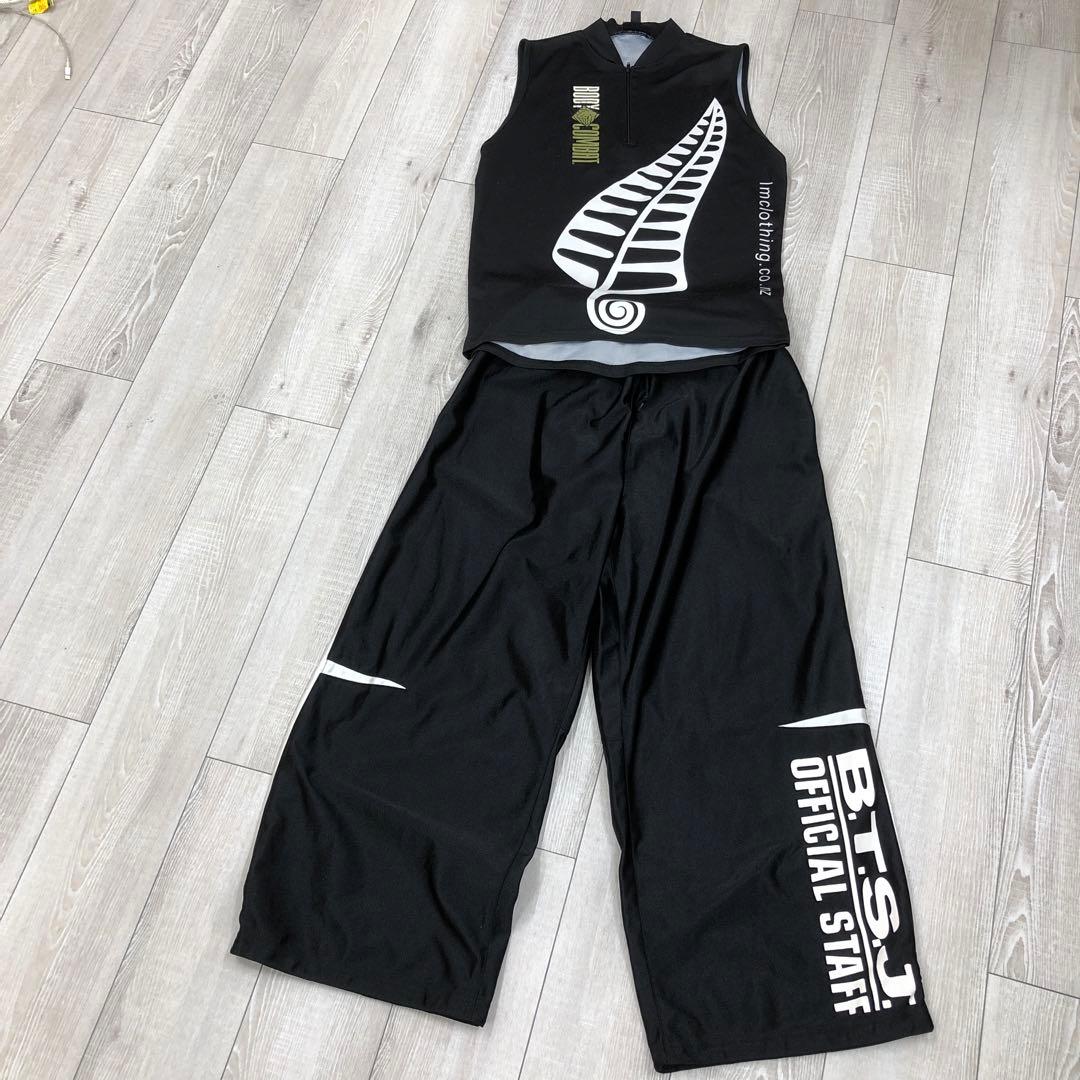 ボディコンバット　レスミルズ　激レア商品　十字架ロングパンツ早い者勝ち