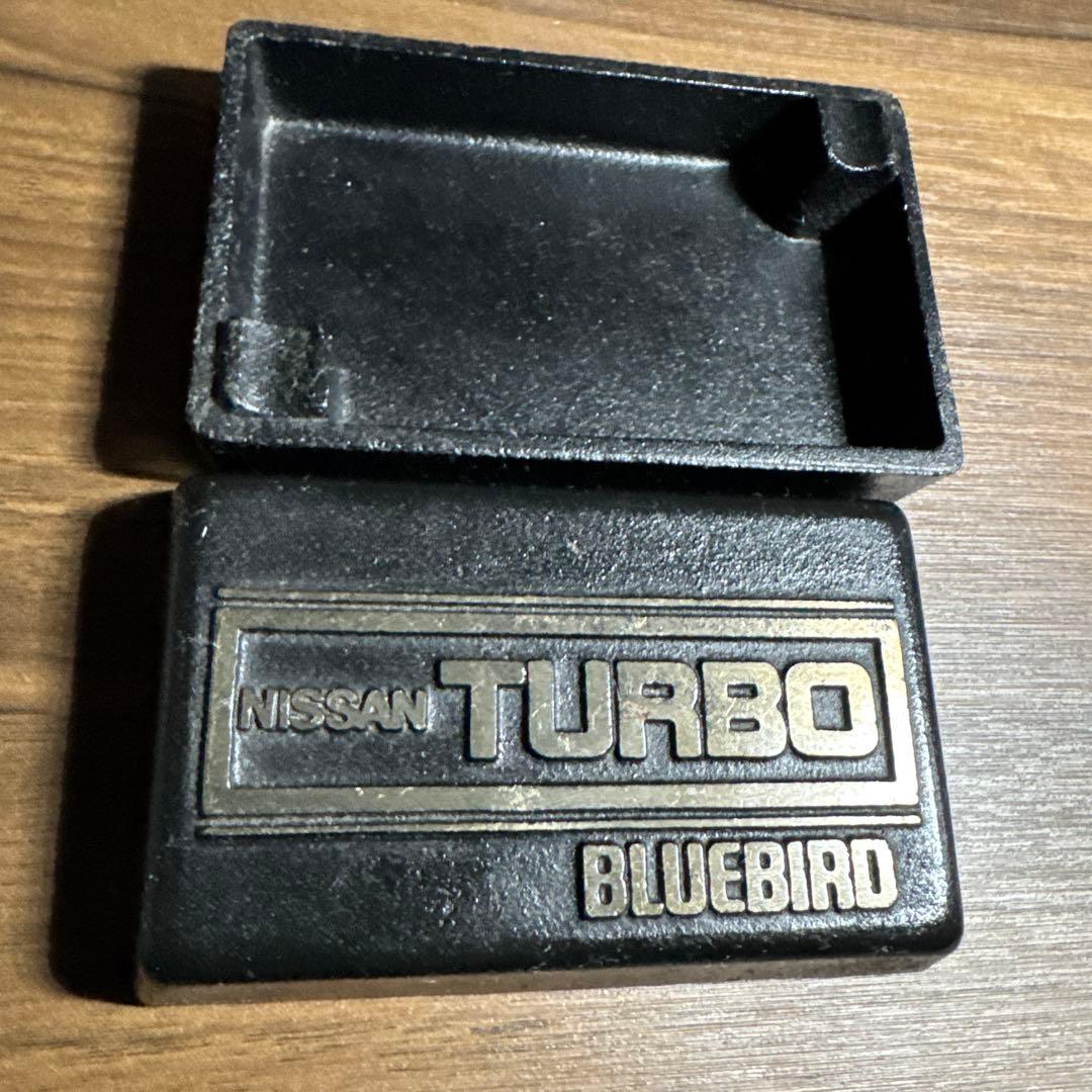 日産ブルーバード　鋳物 灰皿