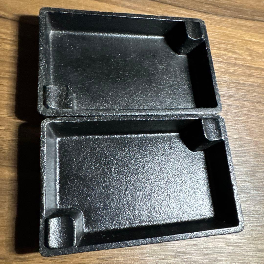 日産ブルーバード　鋳物 灰皿