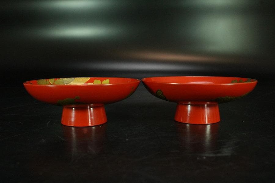 牡丹 蝶 蒔絵 朱塗 盃 一対 極上 美品(K-A382)