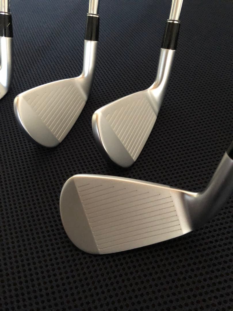 SIXON ZXi4アイアンセット 5-9 P