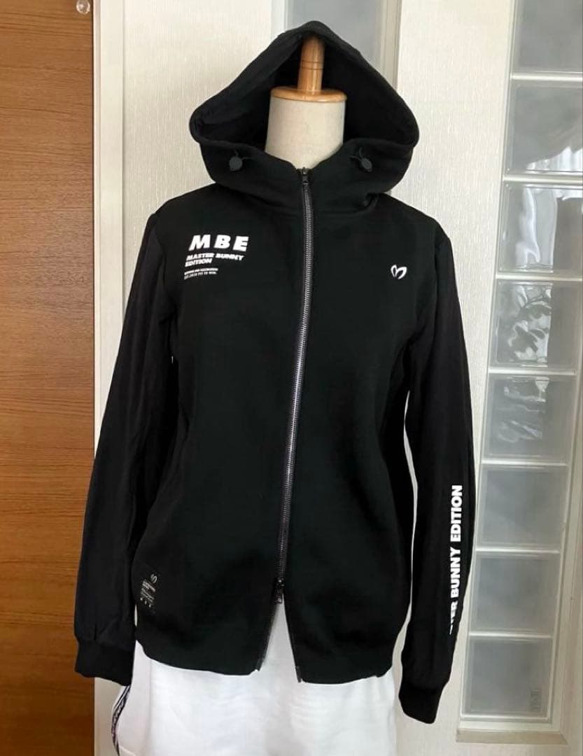 ⭐️美品⭐️マスターバニー　中綿切替　ジップアップ　パーカー　モックネック　黒