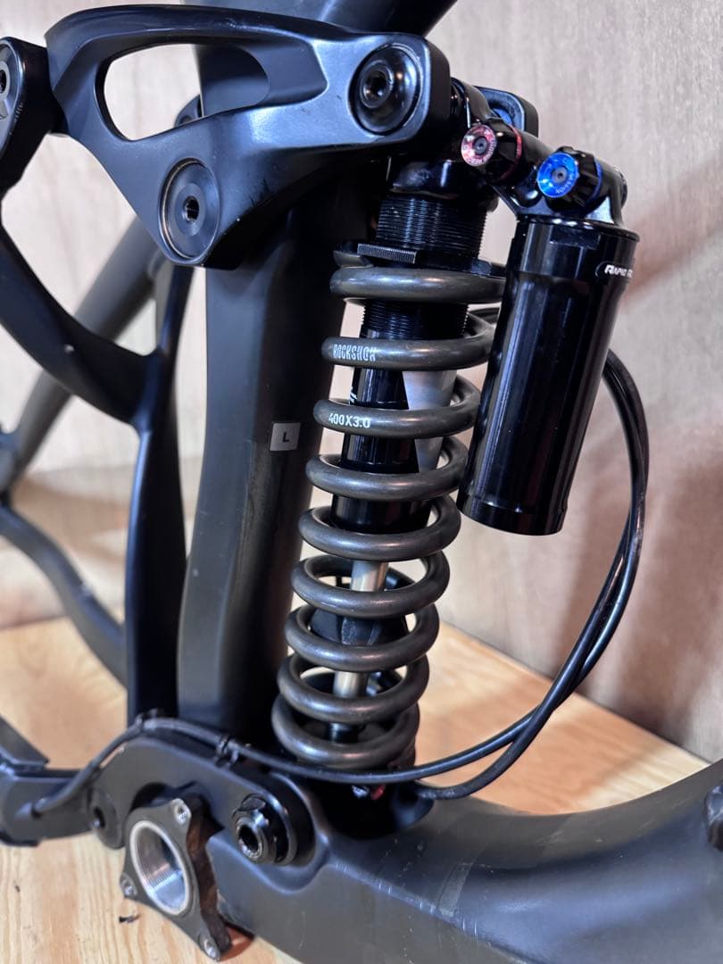 GIANT GLORY 27.5 カーボン Lサイズ(リアショック付)