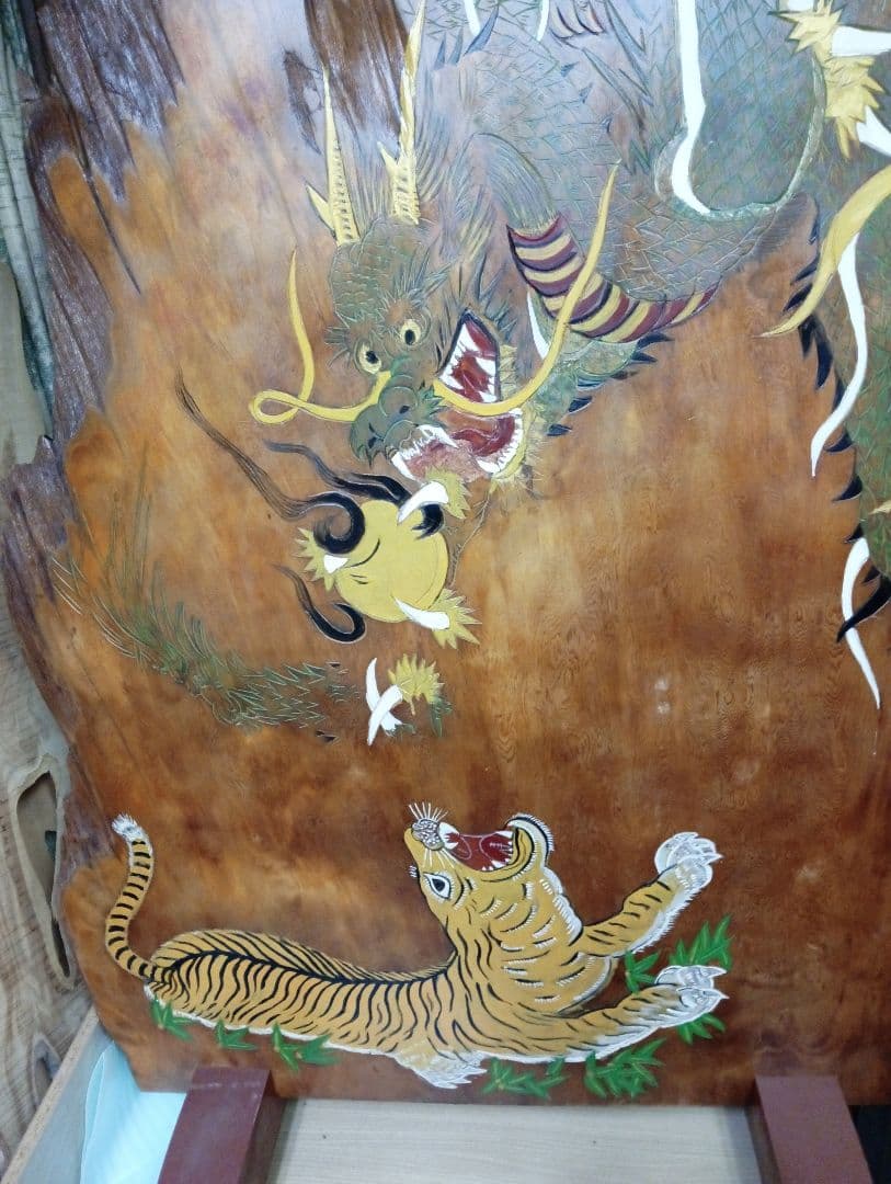 衝立て龍　虎　高さ　168センチ　幅　105 センチ