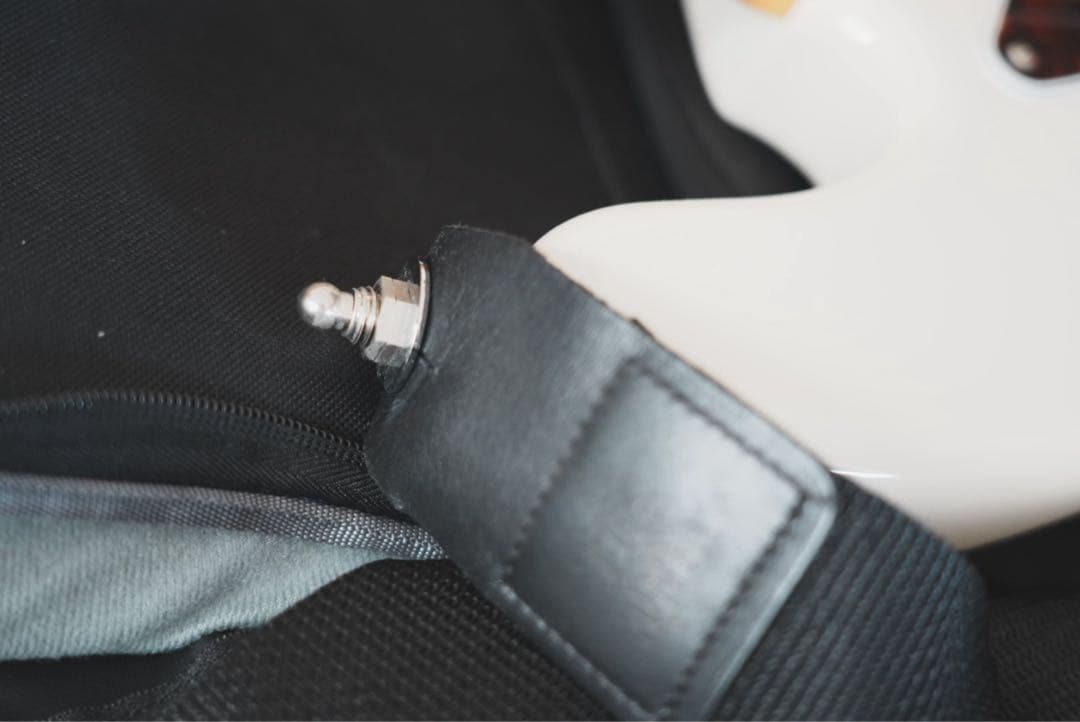 HISTORY ジャズベース ホワイト