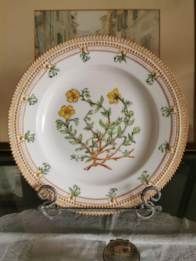 ロイヤルコペンハーゲン至宝φ25フローラダニカ 岩薔薇ヘリアンテム・ヌンムラリム