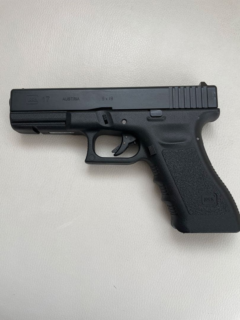 【未使用・美品】東京マルイ ガスブローバック GLOCK 17 Gen.3