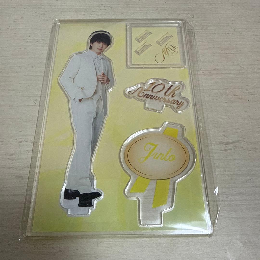 MILK 吉田仁人変幻自在アクリルスタンド