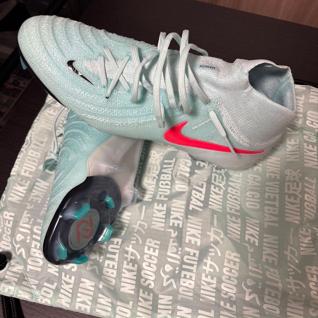 Nike サッカーシューズ ミントグリーン ハイカット