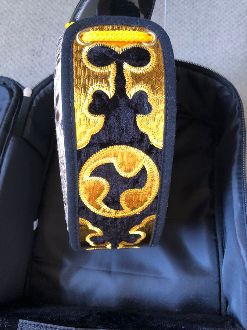 ヘビ皮の三味線 本体　中古品　送料無料