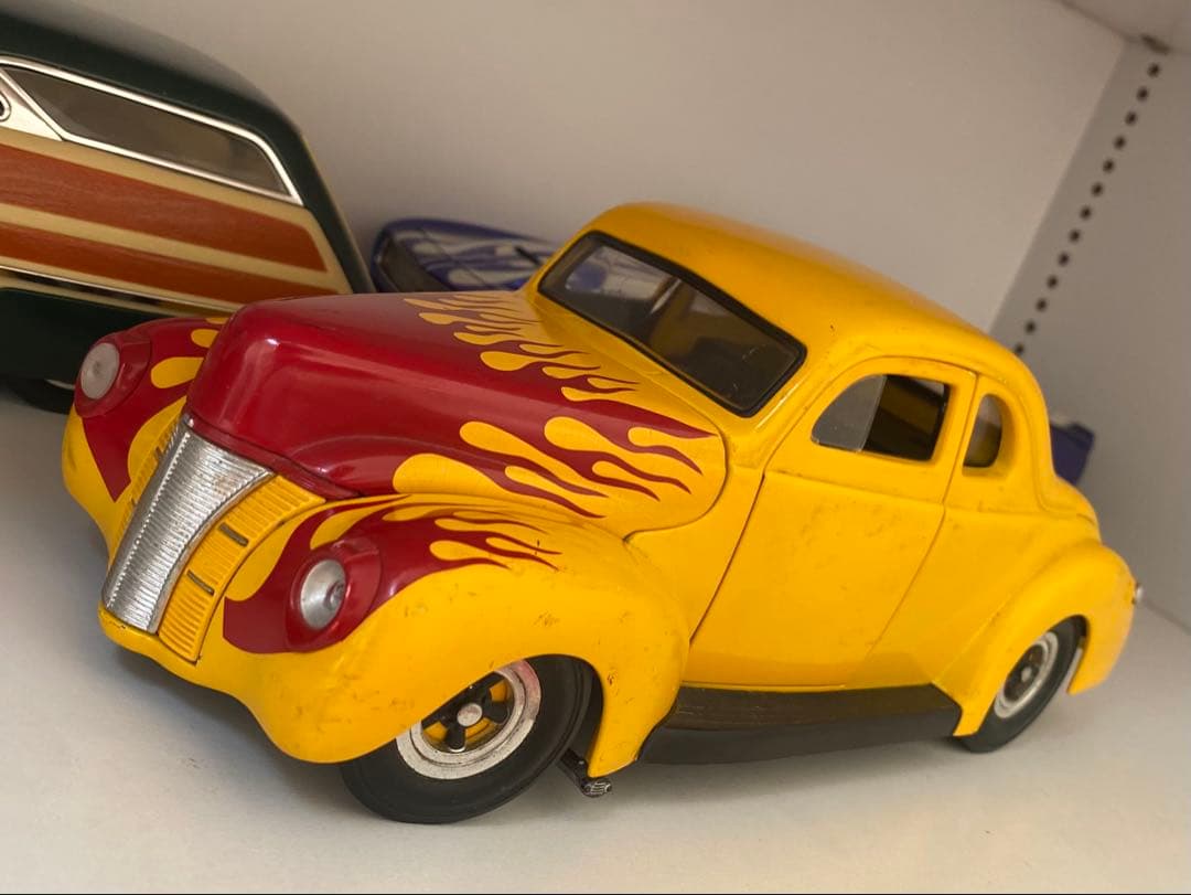 1/18 アメ車　ミニカー　フォード　クーペ　ホットロッド　1940s
