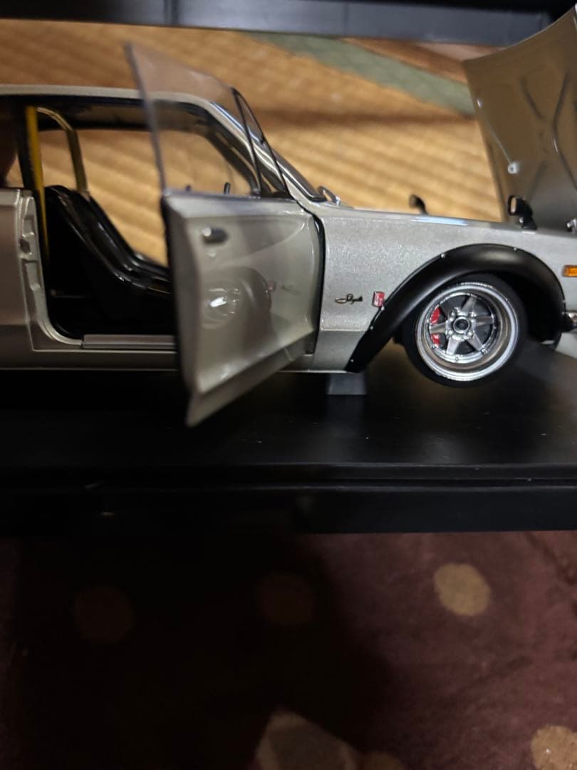 ミニカー、オ−トア−ト1/18 チュ−ンドバ−ジョンハコスカ